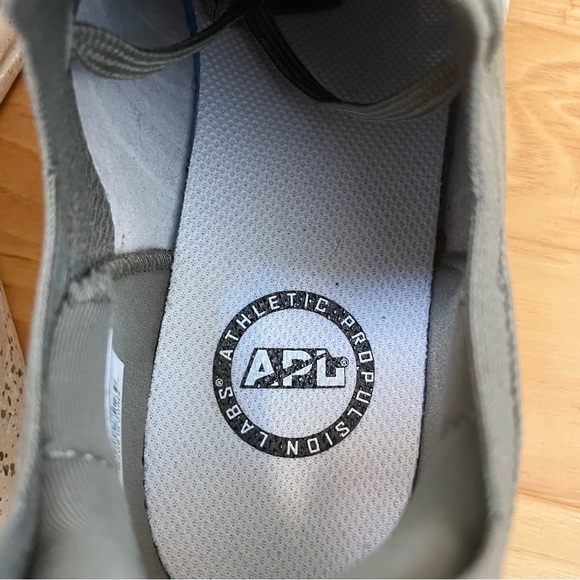 APL Techloom Breeze Running Sneakers Fatigue Pristine Speckle Green Men’s Size 9 - Picture 7 of 9